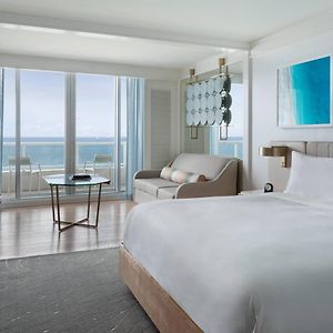 Zimmer mit Kingsize-Bett und mit Ozeanblick